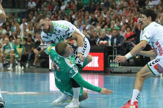 SC DHfK Leipzig vs. FA Goeppingen, Liqui Moly HBL, 15.09.19 Handball, 1. Bundesliga, Saison 2019 2020, 5. Spieltag: SC DHfK Leipzig vs. FRISCH AUF Goeppingen am 15.09.19 in der Arena Leipzig. Im Bild: Jacob BAGERSTED ( 14, FA Goeppingen) gegen Franz SEMPER ( 3, SC DHfK Leipzig) Copyright: xBEAUTIFULxSPORTS JanxKaeferx