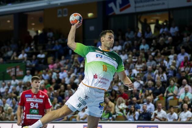 Deutschland,Wetzlar, Rittal-Arena, 15.09.2019, Handball,1. Liqui Moly HBL Bundesliga, 5.Spieltag, HSG Wetzlar - HSG Nordhorn-Lingen Bild: Nils Torbruegge (HSG Wetzlar, 18) wirft aufs Tor Copyright: HMBxMedia ThomasxJäger