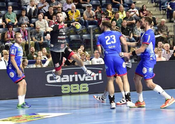 15.09.2019 - Handball - 1. Bundesliga DKB HBL - Saison 2019 2020 - 05. Spieltag: HC Erlangen Metropolregion Nürnberg HCE - TBV Lemgo Lippe - OGo - Sime Ivic (19, HC Erlangen HCE )