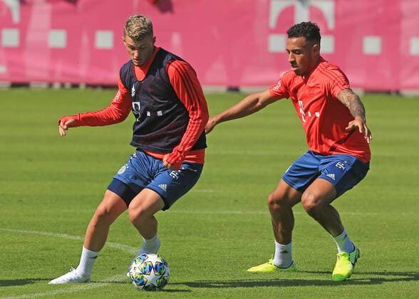 15.09.2019, FC Bayern Training, Fussball im Bild : Michael Cuisance (FCB) vs Corentin Tolisso (FCB)