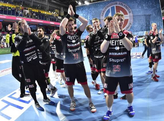 15.09.2019 - Handball - 1. Bundesliga DKB HBL - Saison 2019 2020 - 05. Spieltag: HC Erlangen Metropolregion Nürnberg HCE - TBV Lemgo Lippe - OGo - Mannschaft Team nach Spielende