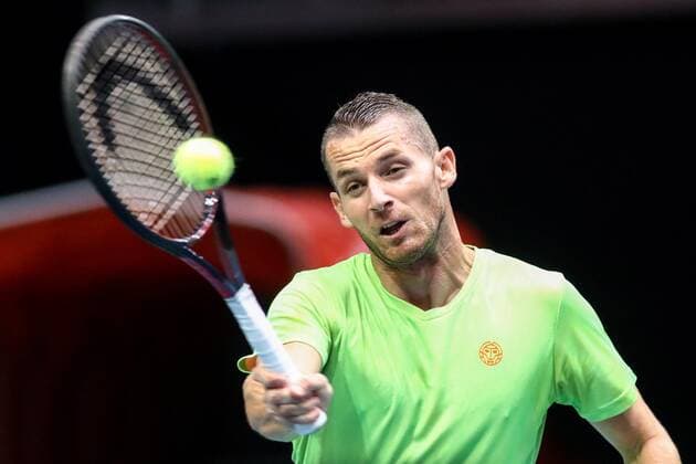 Zenica: Davis Cup, Bosnia and Herzegovina - Czech republic 15.09.2019., Husejin Smajlovic City Arena, Zenica, Bosnia and Herzegovina - Davis Cup meeting between Bosnia and Herzegovina and the Czech Republic.. Tennis match Mirza Basic - Jiri Vesely. Mirza Basic Bosnia and Herzegovina, Zenica  ArminxDurgut PIXSELL