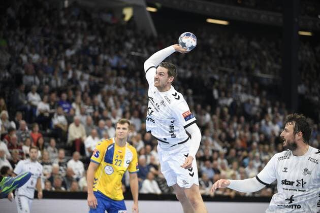Hendrik Pekeler (THW Kiel) trifft, Handball, Männer, THW Kiel vs PGE Vive Kielce, Champions-League, 1. Spieltag, Gruppenphase, 15.09.19 Kiel Sparkassen-Arena Schleswig-Holstein Germany