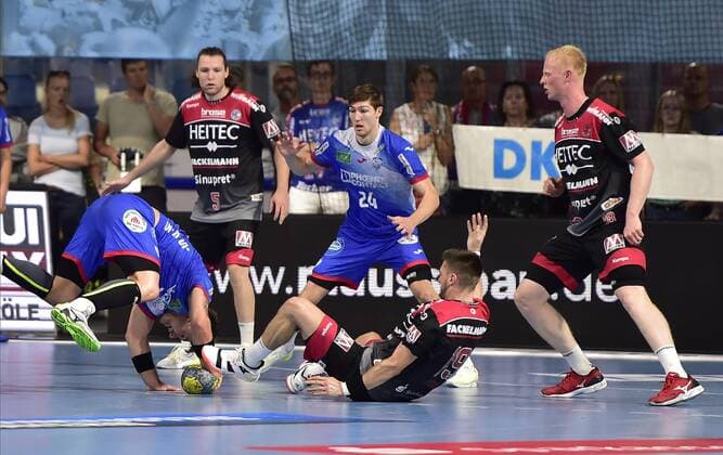 15.09.2019 - Handball - 1. Bundesliga DKB HBL - Saison 2019 2020 - 05. Spieltag: HC Erlangen Metropolregion Nürnberg HCE - TBV Lemgo Lippe - OGo - Sime Ivic (19, HC Erlangen HCE )