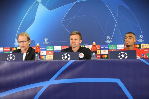 SOCCER - CL, RBS vs Genk SALZBURG,AUSTRIA,16.SEP.19 - SOCCER - UEFA Champions League, group stage, Red Bull Salzburg vs KRC Genk, preview, press conference, PK, Pressekonferenz RBS. Image shows press officer Christian Kircher, head coach Jesse Marsch and Antoine Bernede (RBS). GEPAxpictures xMathiasxMandl