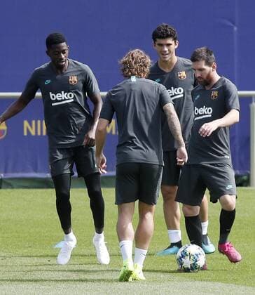 Entrenamiento del Barcelona. En la imagen, Messi. Barcelona training session. In this picture, Messi. 