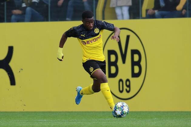 Fußball UEFA Youth League 1. Spieltag Borussia Dortmund U19 - FC Barcelona, Barca U19 am 31.08.2019 im Fußballpark Hohenbuschei in Dortmund Youssoufa Moukoko ( Dortmund ) *** Football UEFA Youth League 1 Matchday Borussia Dortmund U19 FC Barcelona U19 on 31 08 2019 at the Hohenbuschei Football Park in Dortmund Youssoufa Moukoko Dortmund xHDx
