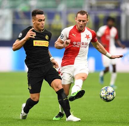 Lautaro Martinez of Fc Internazionale, Vladimir Coufal of Slavia Praha Milano 17-9-2019 Stadio Giuseppe Meazza Football Champions League 2019 2020 FC Internazionale - Slavia Praha Photo Image Insidefoto antoniettaxbaldassarre