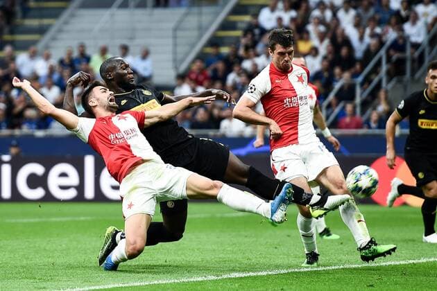 David Hovorka of Slavia Praha , Romelu Lukaku of Fc Internazionale Milano 17-9-2019 Stadio Giuseppe Meazza Football Champions League 2019 2020 FC Internazionale - Slavia Praha Photo Image Insidefoto antoniettaxbaldassarre