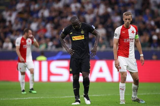 Romelu Lukaku of Inter reacts during the UEFA Champions League match at the San Siro, Milan. Picture date: 17th September 2019. Picture credit should read: Jonathan Moscrop Sportimage EDITORIAL USE ONLY. No use with unauthorised audio, video, data, fixture lists, club league logos or live services. Online in-match use limited to 120 images, no video emulation. No use in betting, games or single club league player publications. SPI-0207-0028