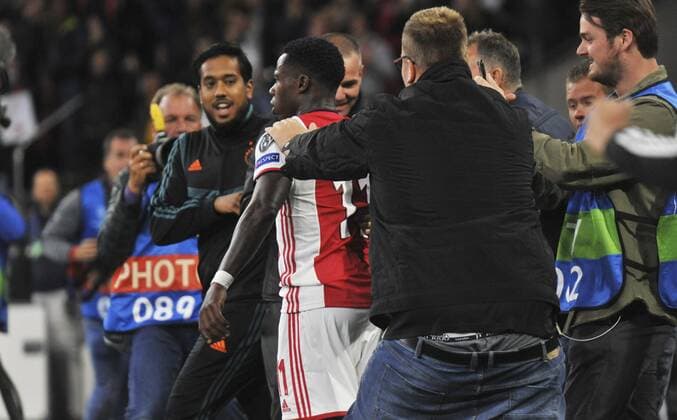 Amsterdam NL 17 september 2019 Champions League wedstrijd AFC Ajax Amsterdam LOSC Lille (Rijsel) Quincy Promes viert zin doelpunt Amsterdam The Netherlands 17th September 2019 Champions league game AFC Ajax Amsterdam vs LOSC Lille. Quincy Promes celbrates his goal. 