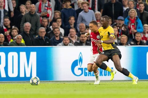 Amsterdam, Netherlands, 17.09.2019, UEFA Champions League - 2019 20 Season, Gruppe H, Ajax Amsterdam - OSC Lille, Sergino Dest (Ajax) und Boubakary Soumare (Lille) im zweikampf, battle for the ball ( Amsterdam Johan-Cruyff-Arena Netherlands eu-images-01061011520