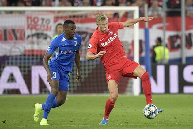 Genk s Jhon Lucumi Bonilla and Salzburg s Erling Braut Haland fight for the ball during a game between Austrian club RB Salzburg and Belgian RC Genk, Tuesday 17 September 2019 in Salzburg, Austria, first match in the group stage of the UEFA Champions League. YORICKxJANSENS  x05666021x