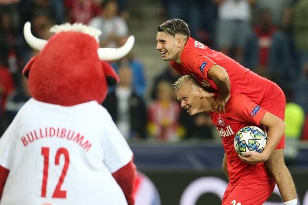SOCCER - CL, RBS vs Genk SALZBURG,AUSTRIA,17.SEP.19 - SOCCER - UEFA Champions League, group stage, Red Bull Salzburg vs KRC Genk. Image shows Dominik Szoboszlai and Erling Braut Haaland (RBS). GEPAxpictures xMathiasxMandl