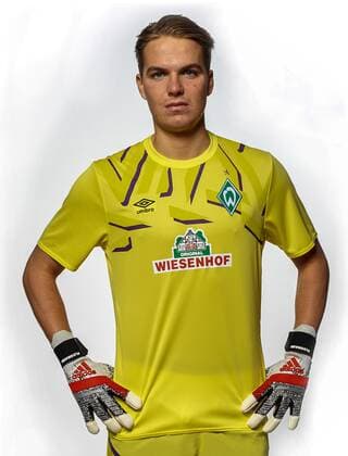 Portraittermin Werder Bremen 2019 2010 16.07.2019, wohninvest Weserstadion, Bremen, Portraittermin Werder Bremen 2019 2010, im Bild Luca Plogmann (Werder Bremen 40) 1.BL Porträttermin 2019 2020,