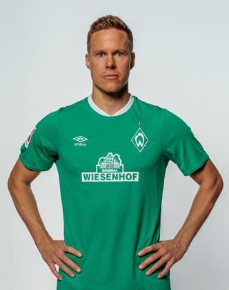 Portraittermin Werder Bremen 2019 2010 18.07.2019, wohninvest Weserstadion, Bremen, Portraittermin Werder Bremen 2019 2010, im Bild Niklas Moisander (Werder Bremen 18) 1.BL Porträttermin 2019 2020,