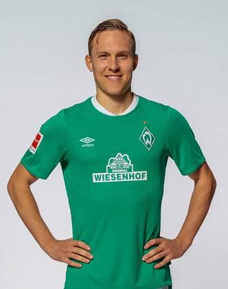Portraittermin Werder Bremen 2019 2010 16.04.2019, wohninvest Weserstadion, Bremen, Portraittermin Werder Bremen 2019 2010, im Bild Ludwig Augustinsson (Werder Bremen 05) 1.BL Porträttermin 2019 2020,