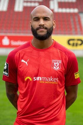 Terrence Boyd; HFC Hallescher Fussballclub e.V; 3.Liga, Porträttermin 2019 2020, Halle Saale Sachsen-Anhalt Deutschland
