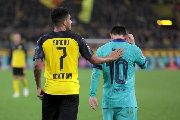 17.09.2019, Fussball, UCL Saison 2019 2020, UEFA Champions League, 1. Spieltag - Borussia Dortmund - FC Barcelona, Barca v. l. Jadon Sancho (Borussia Dortmund), Lionel Messi (FC Barcelona) Dortmund Signal Iduna Park NRW Deutschland xRHR-FOTO DEx