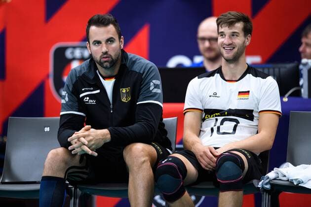 18.09.2019, Lotto Arena, Antwerpen Volleyball, Europameisterschaft, Deutschland (GER) vs. Slowakei (SVK) Georg Grozer ( 9 GER), Julian Zenger ( 10 GER)