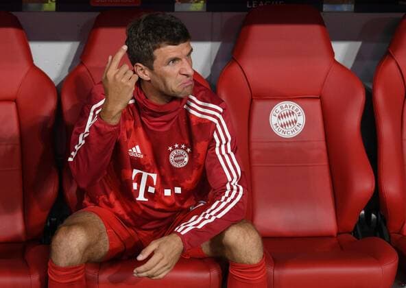 Bilder des Jahres 2019, Sport 09 September Sport Themen der Woche KW38 18.09.2019, xkvx, Fussball UEFA Champions League, FC Bayern Muenchen - Roter Stern Belgrad emspor, v.l. Thomas Mueller (FC Bayern Muenchen) (DFL DFB REGULATIONS PROHIBIT ANY USE OF PHOTOGRAPHS as IMAGE SEQUENCES and or QUASI-VIDEO) Muenchen *** 18 09 2019, xkvx, Soccer UEFA Champions League, FC Bayern Munich Red Star Belgrade emspor, v l Thomas Mueller FC Bayern Munich DFL DFB REGULATIONS PROHIBIT ANY USE OF PHOTOGRAPHS as IMAGE SEQUENCES and or QUASI VIDEO Munich