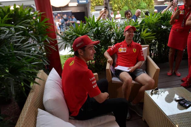 FORMULA 1 2019 SINGAPORE AIRLINES SINGAPORE GRAND PRIX 19.09.2019, Marina Bay Street Circuit, Singapore, FORMULA 1 2019 SINGAPORE AIRLINES SINGAPORE GRAND PRIX ,im Bild Sebastian Vettel (GER 5), Scuderia Ferrari Mission Winnow, Charles Leclerc (MCO 16), Scuderia Ferrari Mission Winnow