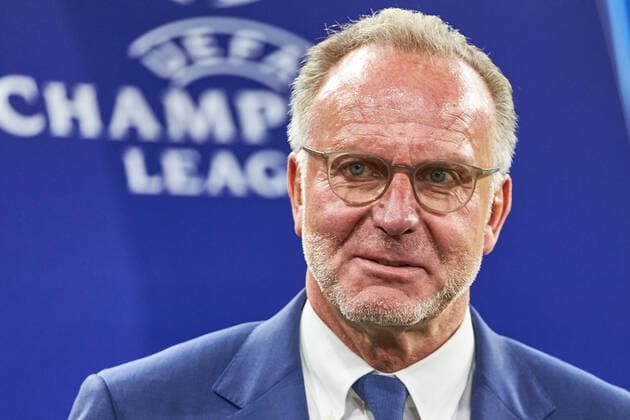 Deutschland, Muenchen 18.09.2019, UEFA Champions League - 2019 20 Season, Gruppenphanse, Gruppe B, 1. Spieltag FC Bayern Muenchen - Roter Stern Belgrad, Vorstandsvorsitzender Karl-Heinz Rummenigge (FCB) schaut ( Muenchen Allianz Arena Bavaria Germany eu-images-09-501-0025933