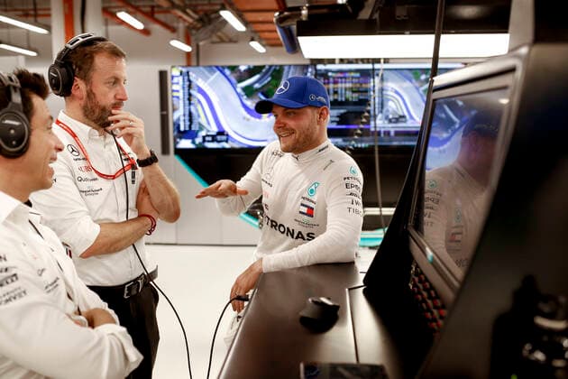 Motorsports: FIA Formula One World Championship, WM, Weltmeisterschaft 2019, Grand Prix of Singapore, Toto Wolff (AUT, Mercedes AMG Petronas Motorsport), Bradley Lord (Mercedes AMG Petronas Motorsport), 77 Valtteri Bottas (FIN, Mercedes AMG Petronas Motorsport), Singapore Singapore