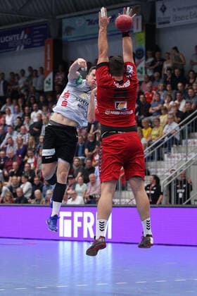 Sven Wesseling (TV Emsdetten 24) gegen Jan Brosch (ASV Hamm-Westfalen 5) GER, Handball, 2. Bundesliga, ASV Hamm-Westfalen gegen TV Emsdetten, 20.09.2019 Hamm Copyright: xEIBNER JanxStrohdiekx EP_JSK