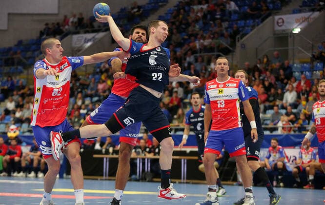 BAU 20.09.2019 Bietigheim Handball SG BBM Bietigheim vs. ThSV Eisenach, v.l. Ivan Snajder (Eisenach), Marko Racic (Eisenach), Jonas Link (BBM)