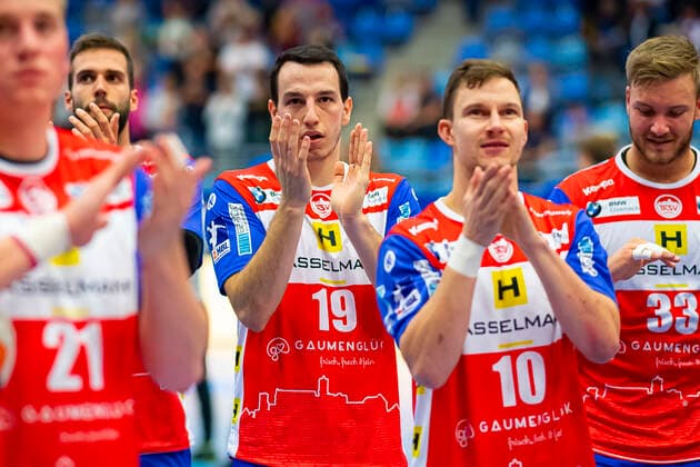 Bietigheim, Deutschland 25. August 2019: 2. BL - 19 20- SG BBM Bietigheim vs. ThSV Eisenach Ante Tokic (Eisenach), Jonas Ulshöfer Ulshoefer (Eisenach) Bietigheim Egetrans Arena Baden-Württemberg Deutschland