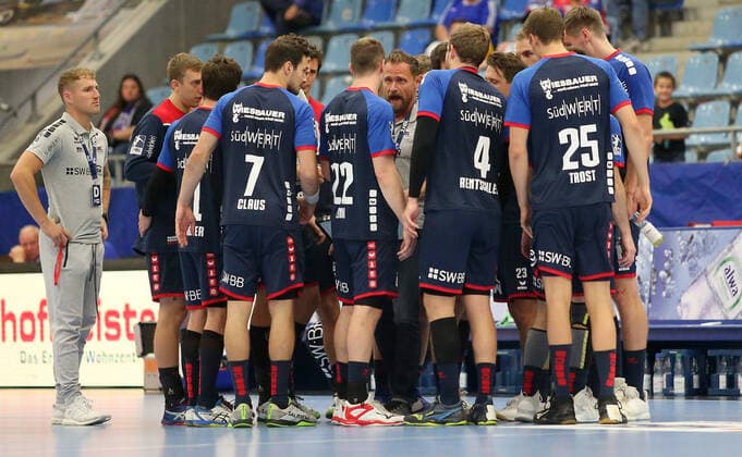 BAU 20.09.2019 Bietigheim Handball SG BBM Bietigheim vs. ThSV Eisenach, Trainer Hannes Jon Jonsson (BBM, Mitte)