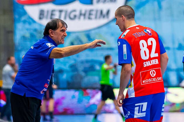 Bietigheim, Deutschland 25. August 2019: 2. BL - 19 20- SG BBM Bietigheim vs. ThSV Eisenach v.li. Trainer Sead Hasanefendic (Eisenach), Ivan Snajder (Eisenach) Bietigheim Egetrans Arena Baden-Württemberg Deutschland