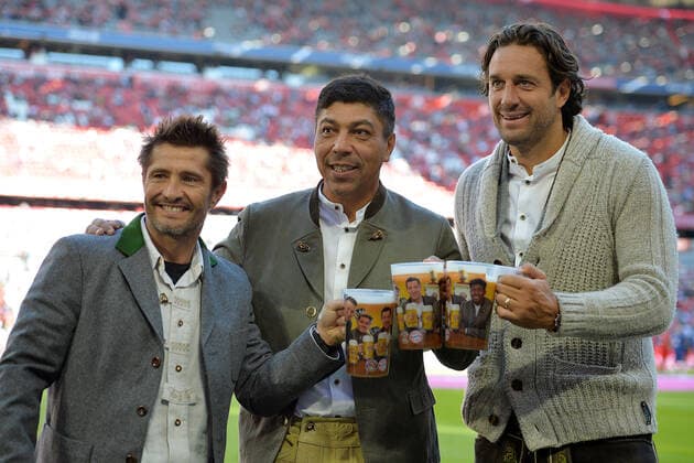 Bilder des Jahres 2019, Sport 09 September Sport Themen der Woche KW38 21.09.2019, xemx, Fussball 1.Bundesliga, FC Bayern Muenchen - 1. FC Koeln emspor, v.l. Bixente Lizarazu, Giovane Elber und Luca Toni (DFL DFB REGULATIONS PROHIBIT ANY USE OF PHOTOGRAPHS as IMAGE SEQUENCES and or QUASI-VIDEO) Muenchen *** 21 09 2019, xemx, Football 1 Bundesliga, FC Bayern Muenchen 1 FC Koeln emspor, v l Bixente Lizarazu, Giovane Elber and Luca Toni DFL DFL REGULATIONS PROHIBIT ANY USE OF PHOTOGRAPHS as IMAGE SEQUENCES and or QUASI VIDEO Muenchen