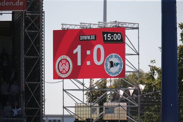 SV Wehen Wiesbaden - DSC Arminia Bielefeld,21.09.2019,GER, im Spielstand 1:0 f?r Wehen4 , Scherbaum Eibner-Pressefoto Fussball, 2.BL, 7. Spieltag, Saison 2019 20, SV Wehen Wiesbaden, DSC Arminia Bielefeld Wiesbaden Copyright: xEIBNER UlixScherbaumx EP_USM