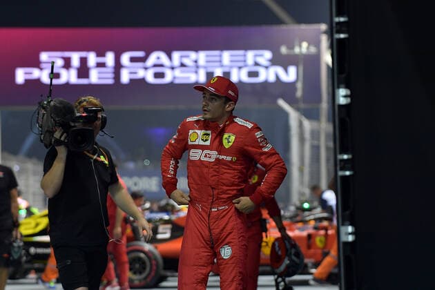 FORMULA 1 2019 SINGAPORE AIRLINES SINGAPORE GRAND PRIX 21.09.2019, Marina Bay Street Circuit, Singapore, FORMULA 1 2019 SINGAPORE AIRLINES SINGAPORE GRAND PRIX ,im Bild Poleposition für Charles Leclerc (MCO 16), Scuderia Ferrari Mission Winnow, 2.Startplatz für Lewis Hamilton (GB 44), Mercedes-AMG Petronas Motorsport, 3.Startplatz für Sebastian Vettel (GER 5), Scuderia Ferrari Mission Winnow