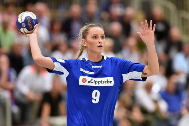 Silje Brons Petersen (HSG Blomberg-Lippe) mit Ball ,GER, HSG Bad Wildungen Vipers - HSG Blomberg-Lippe, Handball, 1. Bundesliga Frauen, 21.09.2019, GER, HSG Bad Wildungen Vipers - HSG Blomberg-Lippe, Handball, 1. Liga Frauen, 21.09.2019 Bad Wildungen Copyright: xEIBNER RolandxSippelx EP_RSL