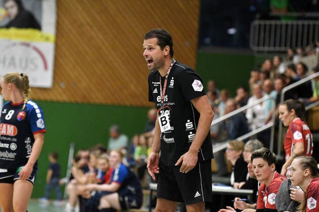 Norman Rentsch (Trainer, BSV Sachsen Zwickau), SG H2KU Herrenberg vs. BSV Sachsen Zwickau, 2. Handball Bundesliga Frauen, 3. Spieltag, Saison 19 20, 121.09.2019, SG H2KU Herrenberg vs. BSV Sachsen Zwickau, 2. Handball Bundesliga Frauen, 3. Spieltag, Saison 19 20, 121.09.2019 Dettingen an der Erms