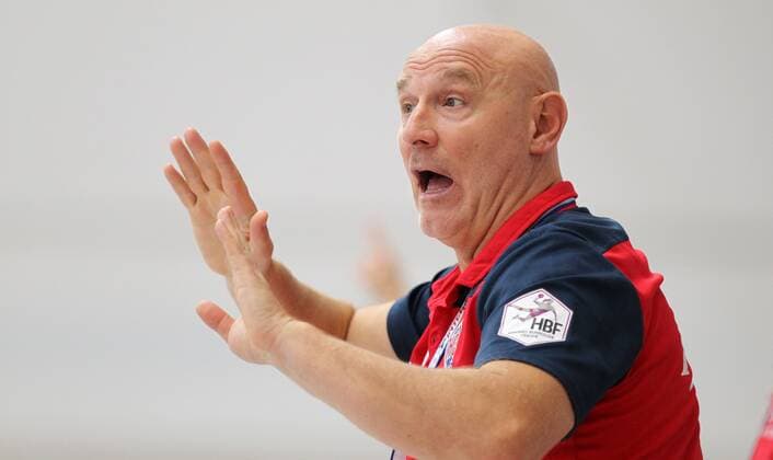 Handball 1. Bundesliga Damen THC - Borussia Dortmund 22.09.2019, Erfurt, Riethsporthalle, Handball 1.Bundesliga Damen, Saison 2019 2020, Thüringer Handballclub, THC - Borussia Dortmund im Bild Trainer Herbert Müller (THC)