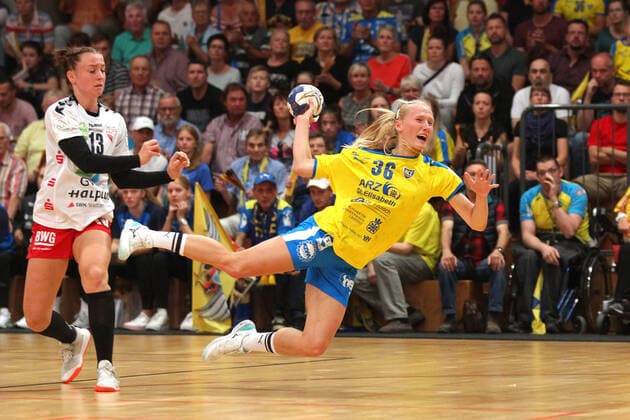 Handball, 2. HBF, HC Leipzig vs. Union Halle-Neustadt, 22.09.19 Handball, 2. Bundesliga Frauen, HBF, Saison 2019 2020, 3. Spieltag: HC Leipzig vs. SV Union Halle-Neustadt, Wildcats am 22.09.19 in der Sporthalle Bruederstrasse Leipzig. Im Bild: Stefanie HUMMEL ( 36, HC Leipzig) Copyright: xBEAUTIFULxSPORTS JanxKaeferx