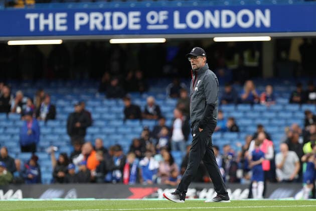 Bilder des Jahres 2019, Sport 09 September Sport Themen der Woche KW38 22nd September 2019; Stamford Bridge, London, England; English Premier League Football, Chelsea Football Club versus Liverpool Football Club; Liverpool Manager Jurgen Klopp during the warm up - Strictly Editorial Use Only. No use with unauthorized audio, video, data, fixture lists, club league logos or live services. Online in-match use limited to 120 images, no video emulation. No use in betting, games or single club league player publications  ActionPlus12170354 ShaunxBrooks