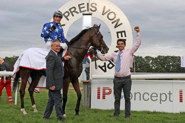 Bilder des Jahres 2019, Sport 09 September Sport Themen der Woche KW38 Sport Bilder des Tages 22.09.2019, Koeln, Nordrhein-Westfalen, GER - Aspetar mit Jason Watson nach dem Sieg im Preis von Europa. Galopprennbahn Koeln-Weidenpesch. (Pferd, Jockey, Aspetar, Watson, Sieg) 190922S886KOELN.JPG *** 22 09 2019, Cologne, North Rhine-Westphalia, GER Aspetar with Jason Watson after winning the Prize of the European Racecourse Koeln Weidenpesch Pferd, Jockey, Aspetar, Watson, victory 190922S886KOELN JPG