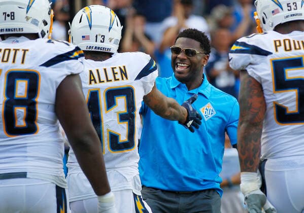 September 22, 2019, Carson, CA, USA: Los Angeles Chargers Keenan Allen celebrates with LaDainian Tomlinson after scoring a touchdown against the Houston Texans in the 2nd quarter in Carson on Sept. 22, 2019. USA News - September 22, 2019 - ZUMAm67_ 20190922_zaf_m67_069 Copyright: xK.C.xAlfredx