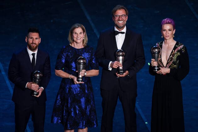 Mailand 23 09 2019 - The Best FIFA Football Awards Gala Wahl fotoxDanielexBuffax -- FIFA Weltfußballer Lionel Messi, FIFA Welttrainerin Jill Ellis, Trainer FIFA Welttrainer Jürgen Klopp, FIFA Weltfußballerin Megan Rapinoe 