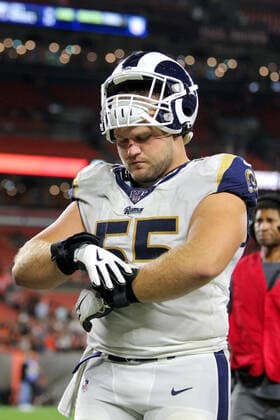 CLEVELAND, OH - SEPTEMBER 22: Los Angeles Rams center Brian Allen (55) leaves the field following the National Football League game between the Los Angeles Rams and Cleveland Browns on September 22, 2019, at FirstEnergy Stadium in Cleveland, OH. (Photo by Frank Jansky Icon Sportswire) NFL, American Football Herren, USA SEP 22 Rams at Browns Icon190922166