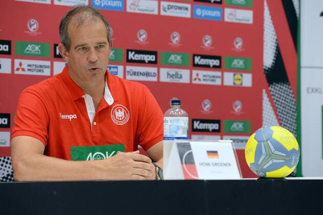 Henk Groener (Bundestrainer, Headcoach, Trainer Frauen Handballnationalmannschaft) auf der auf der Pressekonferenz ,GER, Deutschland - Weisrussland, Belarus Handball, Laenderspiel Frauen, Woman Qualifiers EHF EURO 2020, 25.09.2019, ,GER, Deutschland - Weisrussland Handball, Laenderspiel Frauen, 25.09.2019 Coburg Copyright: xEIBNER RolandxSippelx EP_RSL