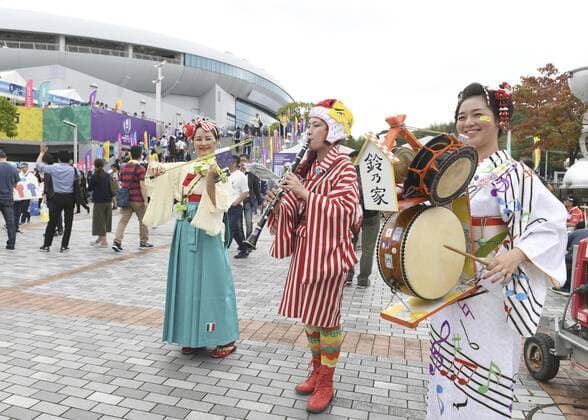 Rugby World Cup in Japan: Italy v Canada Traditional Japanese street performers greet spectators ahead of a Rugby World Cup Pool B match between Italy and Canada in Fukuoka, southwestern Japan, on Sept. 26, 2019. 
