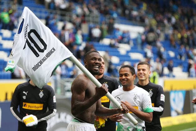 Bilder des Jahres 2019, Sport 09 September Sport Themen der Woche KW39 Sport Bilder des Tages 28.09.2019, xtvx, Fussball 1.Bundesliga, TSG 1899 Hoffenheim - Borussia Moenchengladbach emspor, v.l. Marcus Thuram (Borussia Moenchengladbach) nach dem Spiel, after the match (DFL DFB REGULATIONS PROHIBIT ANY USE OF PHOTOGRAPHS as IMAGE SEQUENCES and or QUASI-VIDEO) Sinsheim *** 28 09 2019, xtvx, Football 1 Bundesliga, TSG 1899 Hoffenheim Borussia Moenchengladbach emspor, v l Marcus Thuram Borussia Moenchengladbach after the match DFL REGULATIONS PROHIBIT ANY USE OF PHOTOGRAPHS as IMAGE SEQUENCES and or QUASI VIDEO Sinsheim