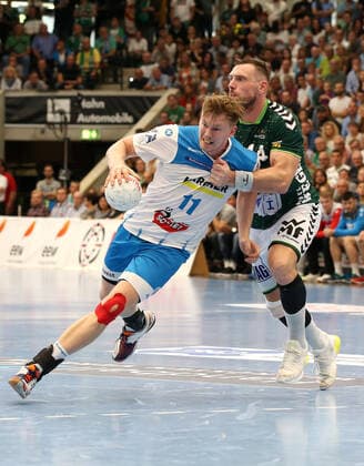 29.09.2019, Deutschland, Göppingen, Handball 1. Bundesliga Saison 2019 2020 FRISCH AUF! Göppingen vs. TVB 1898 Stuttgart: v.l. Adam Lönn (TVB), Jacob Bagersted (FAG)