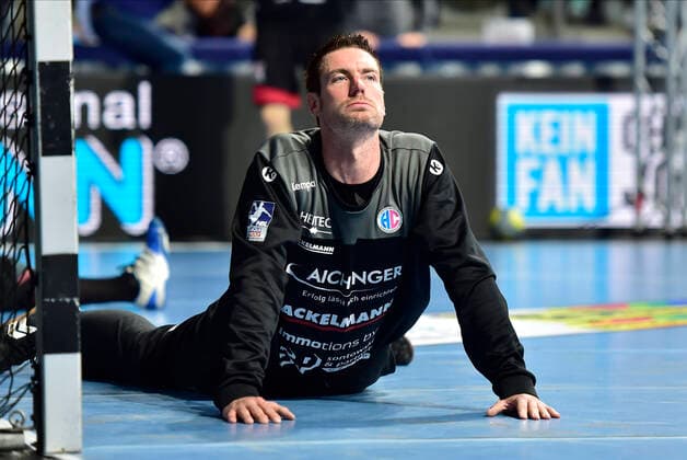 29.09.2019 - Handball - 1. Bundesliga DKB HBL - Saison 2019 2020 - 07. Spieltag: HC Erlangen Metropolregion Nürnberg HCE - HSG Nordhorn-Lingen - OGo - Carsten Lichtlein (1, HC Erlangen HCE ) vor Spielbeginn *** 29 09 2019 Handball 1 Bundesliga DKB HBL Season 2019 2020 07 Matchday HC Erlangen Metropolregion Nürnberg HCE HSG Nordhorn Lingen OGo Carsten Lichtlein 1, HC Erlangen HCE before start of match